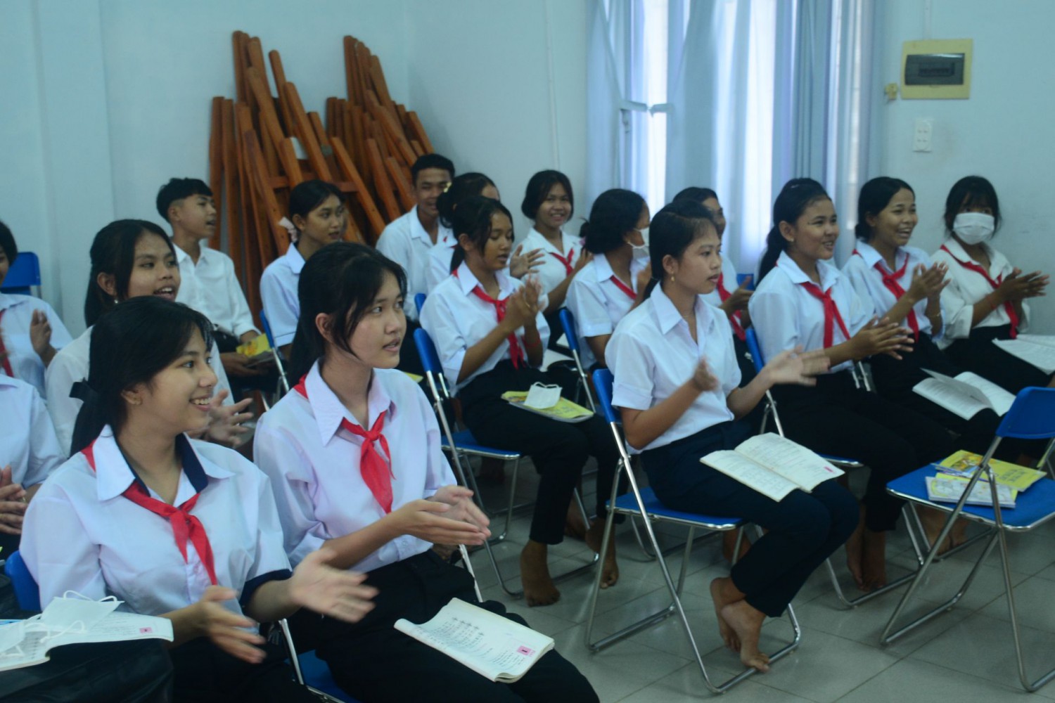 Học sinh lớp 9 Trường phổ thông Dân tộc nội trú tỉnh Tây Ninh.