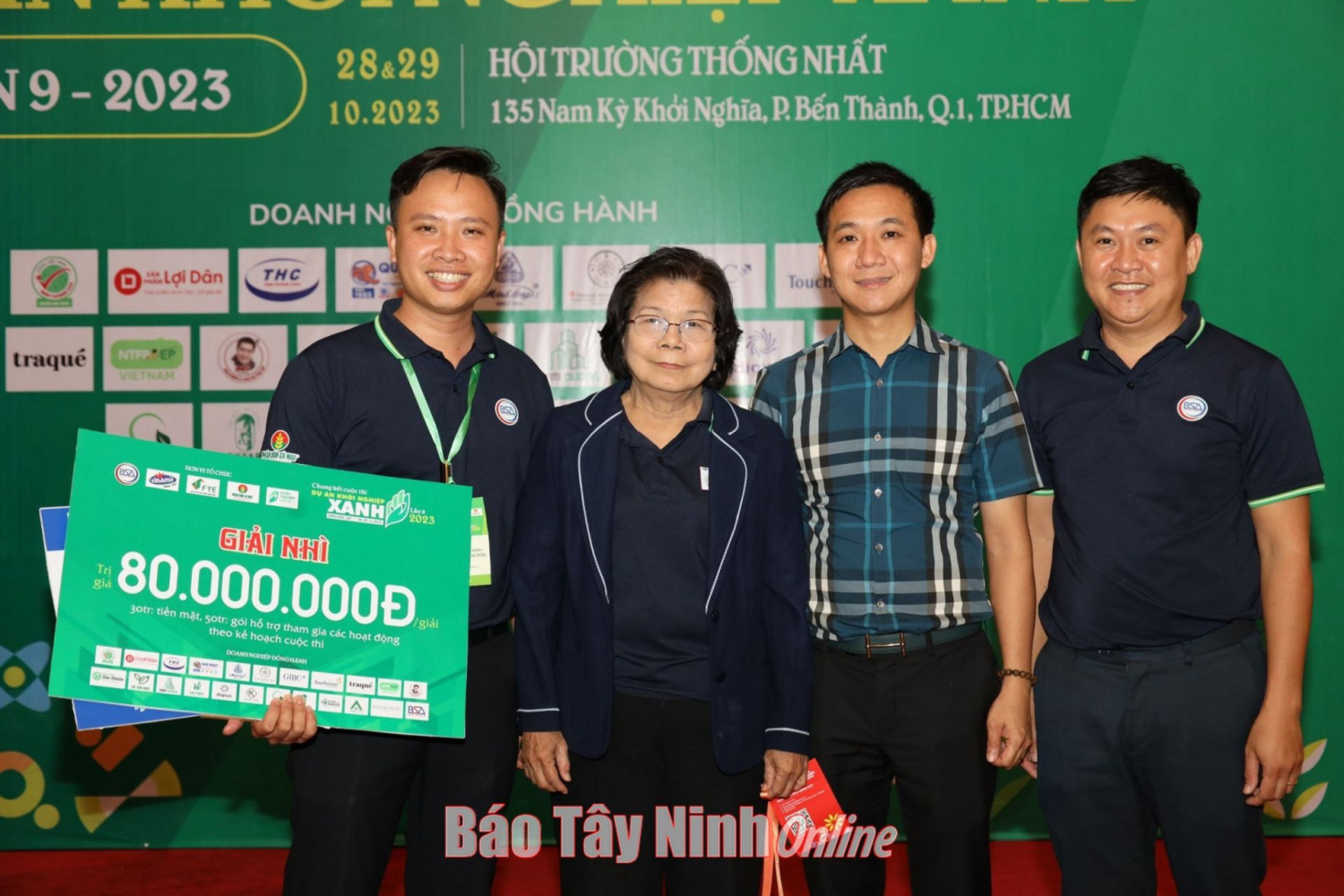 Dự án “Sản xuất muối Tây Ninh – kết hợp đặc sản vùng miền” đoạt giải nhì của cuộc thi với số tiền thưởng 80 triệu đồng.