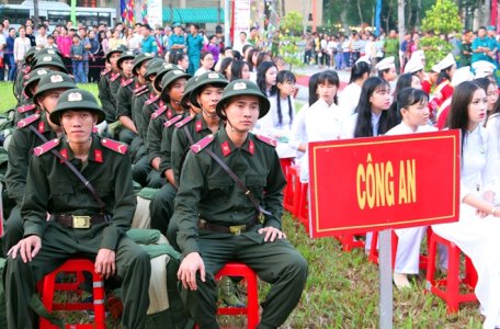 Chiến sĩ nghĩa vụ trong Công an nhân dân được hưởng những chế độ, chính sách gì?