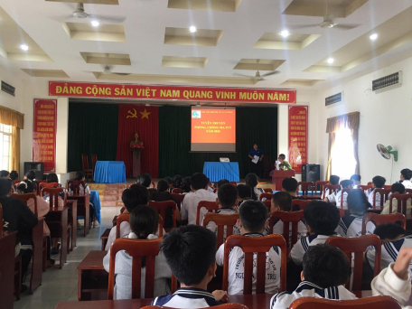 Hội LHPN xã Tân Bình tổ chức truyền thông nâng cao nhận thức cho hôi viên, phụ nữ về xây dựng nông thôn mới nâng cao tại xã Tân Bình, thành phố Tây Ninh, tỉnh Tây Ninh.
